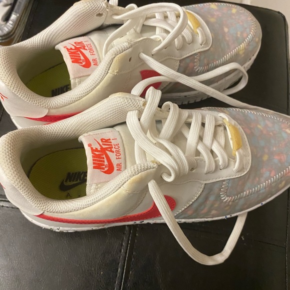 Womens airforce ones - Picture 3 of 5